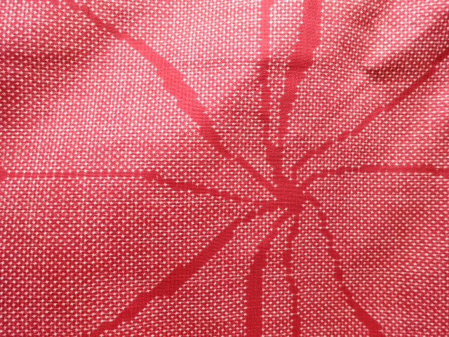 アンティーク　抽象花模様織り出し本場大島紬着物(5マルキ)